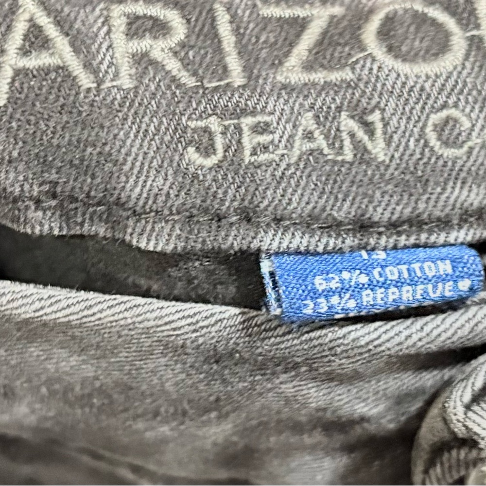 Arizona Jean Company High Rise Black Distressed Jeans - Picture 5 of 9